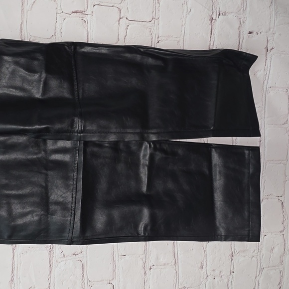 Blank NYC The Baxter Black Faux Leather Pants NWT - Picture 16 of 16